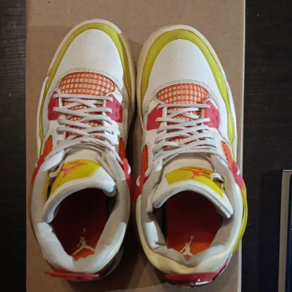 Jordan 4 Retro (GS) White Lemon Pink Womens 7 Boys 5.5Y EUC - Picture 6 of 10